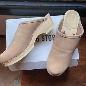 No. 6 clogs in Bone marked 40 fits like 39 low heel